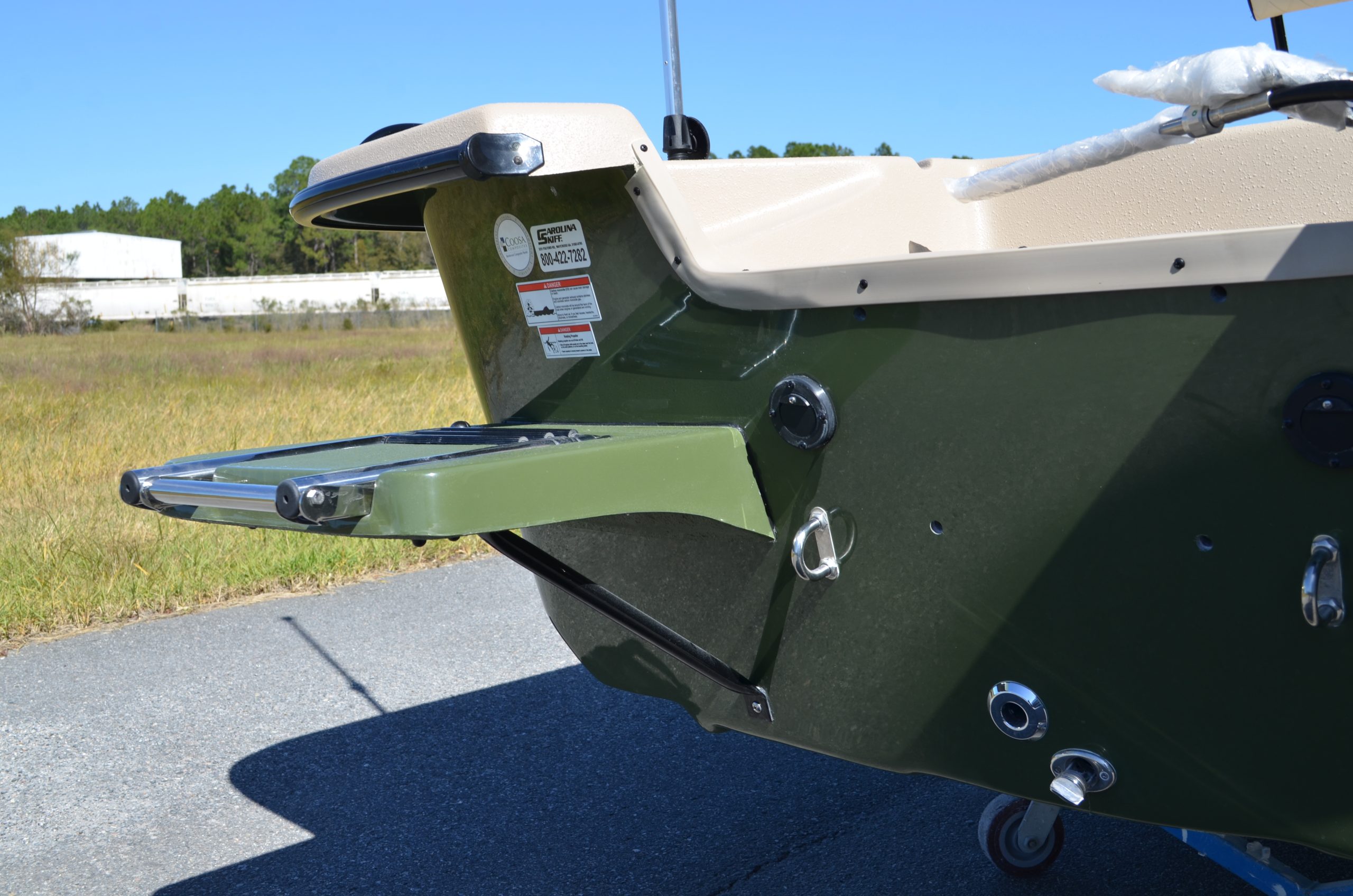 E20 JVX back of boat